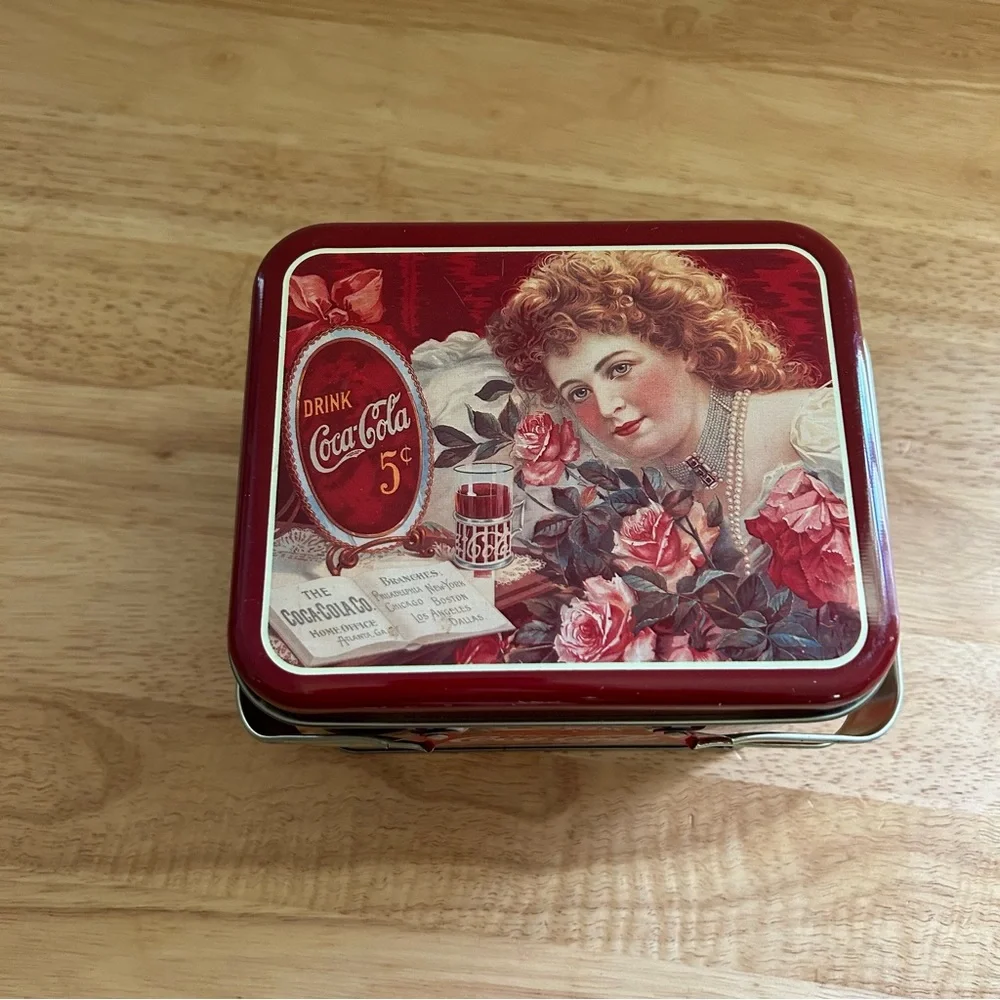 Vintage Drink Coca Cola Tin Box‎ Handles Roses Red Delicious And Refreshing
